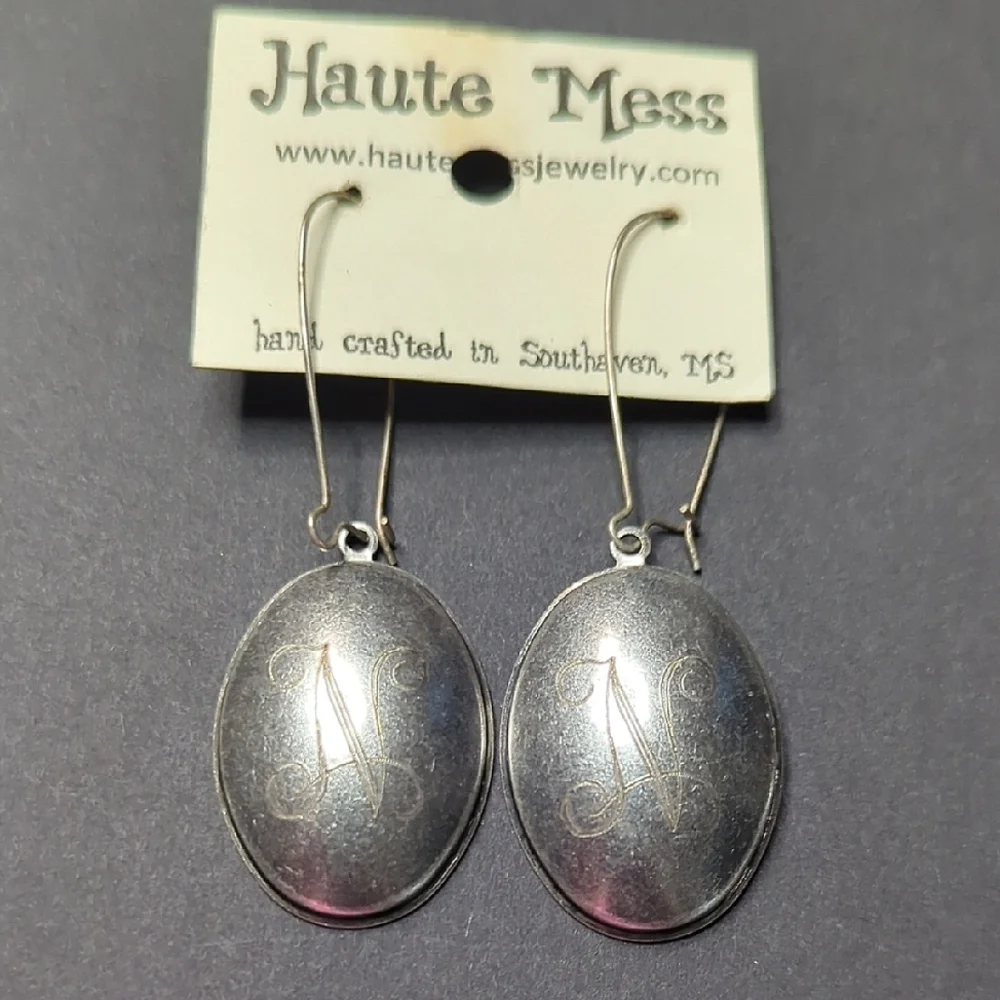 ❤️5/$25 🌟Haute Mess Silver Earrings Letter N